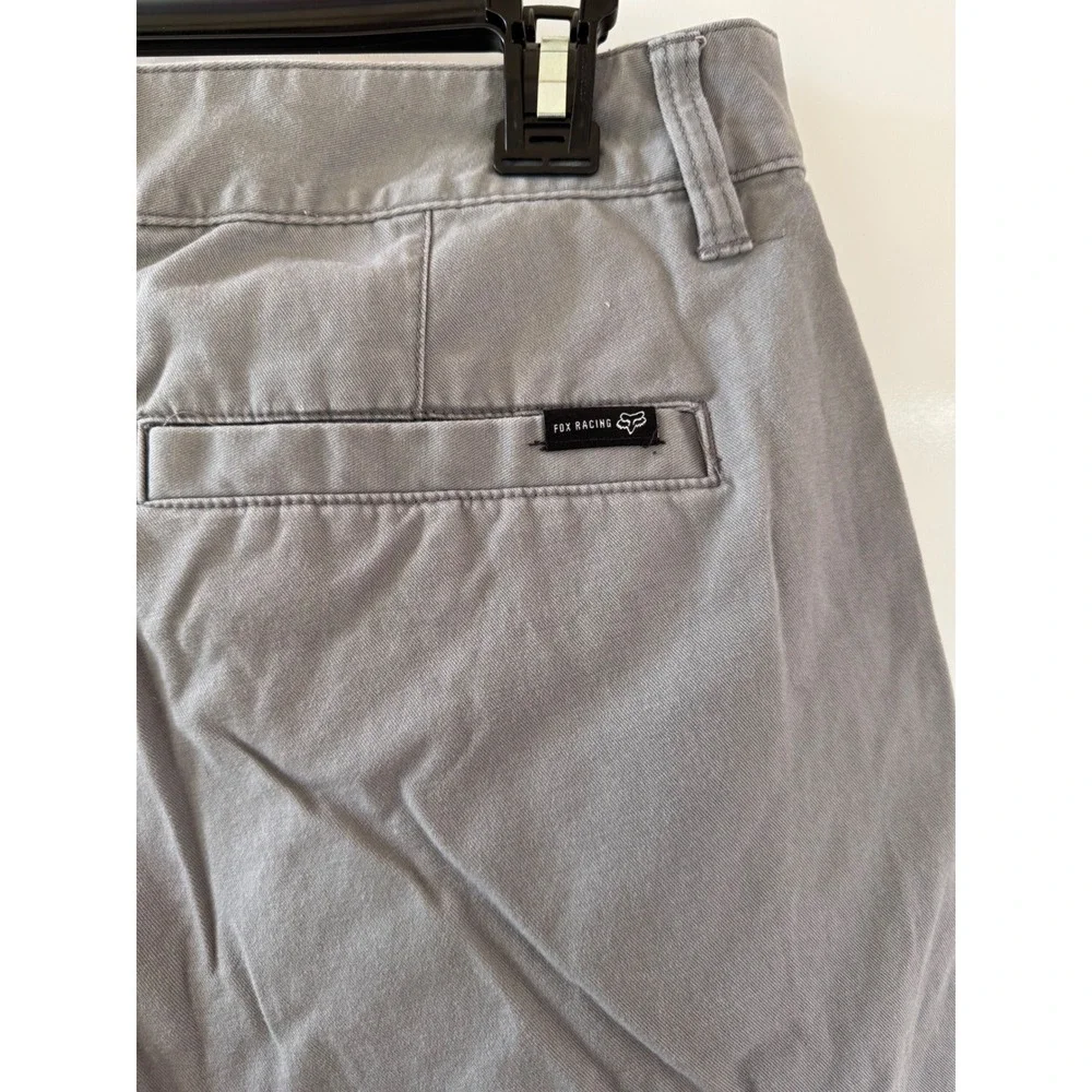 Fox Racing Mens Gray Chino Walk Shorts Stretch Cotton Size 32 (Fits 35